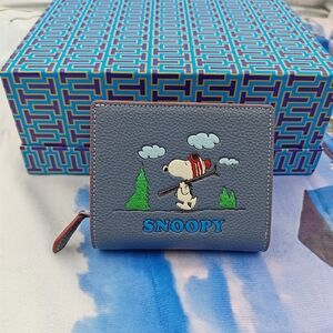 Coach fashion wallet